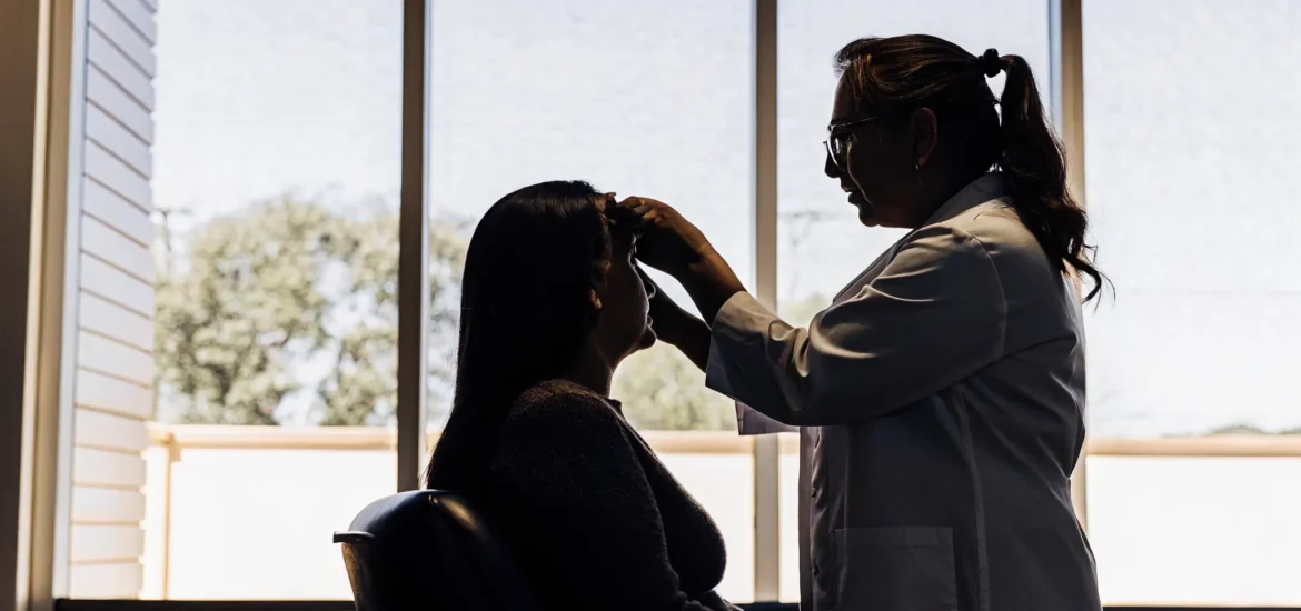 hair-restoration-tampa-first-consultation-featured hair-restoration-tampa-first-consultation-featured