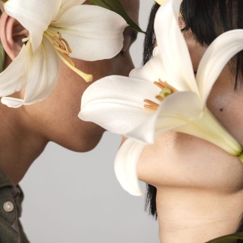 couple-eyes-covered-by-flowers